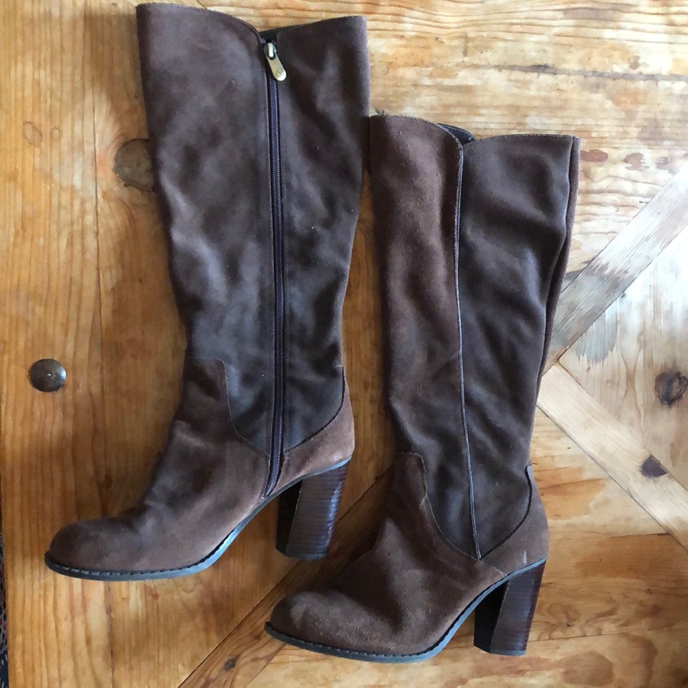 Size 10M Brown suede boots by Adrienne Vittadini